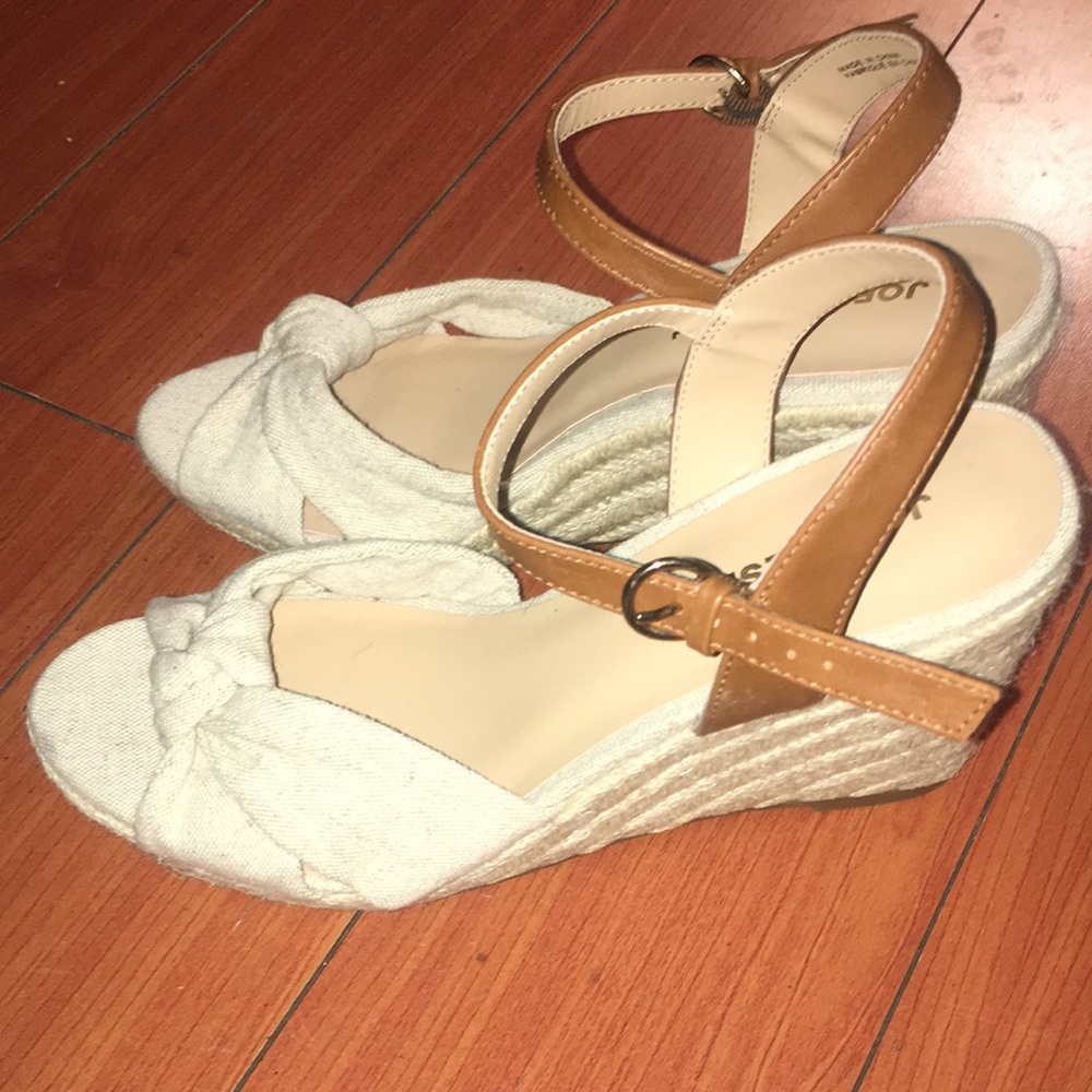 Women’s Wedge Sandal Size 10